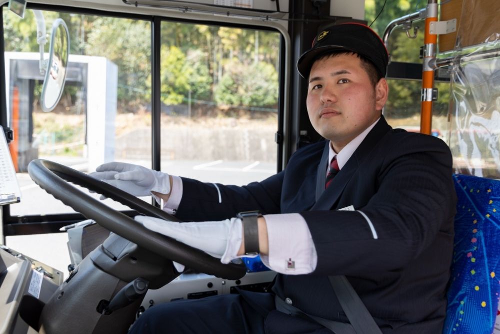 バス運転者（大州）広島市民の皆さんをバスに乗せて運転するお仕事です！