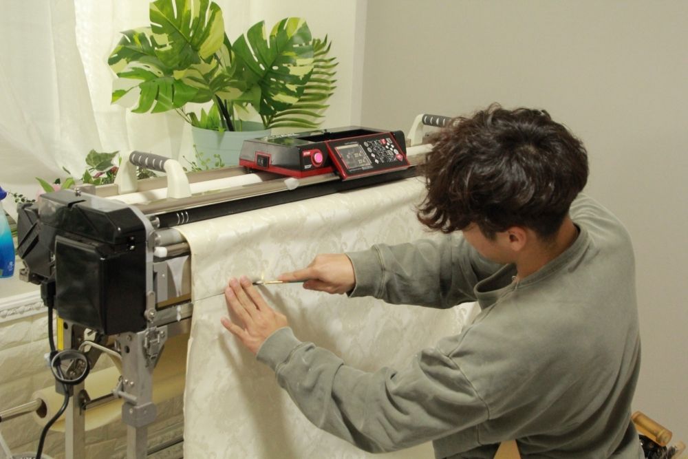 Artesão carpinteiro de interiores (o aprendizado começa bem!)