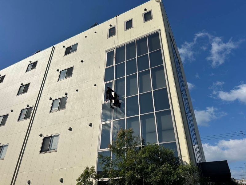 【兵庫勤務・正社員】外国人歓迎/寮完備！日給20,000円可能！現場作業のしごと