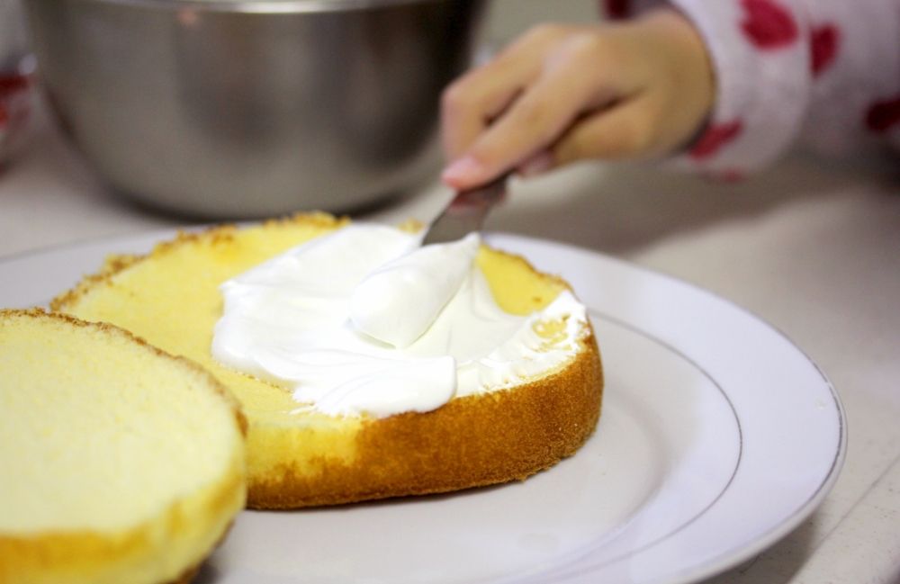 ナッペ作業スポンジにクリームを塗る作業/東京都新宿/時給1,600円