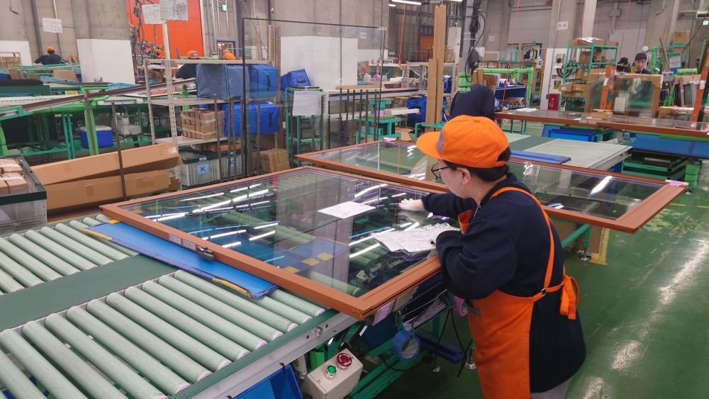 Fácil montagem/desembalagem de faixas residenciais pela equipe