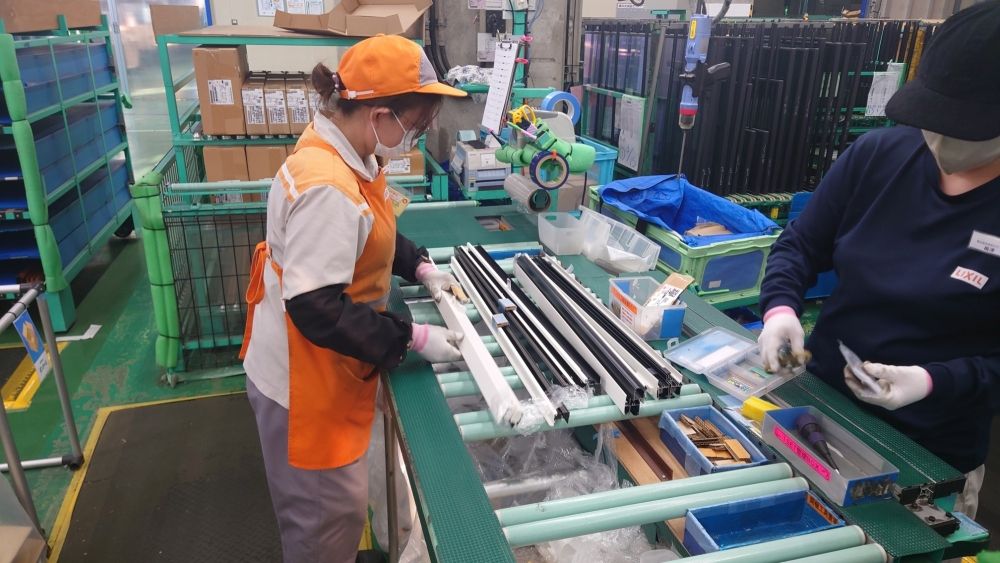 Fácil montagem/desembalagem de faixas residenciais pela equipe