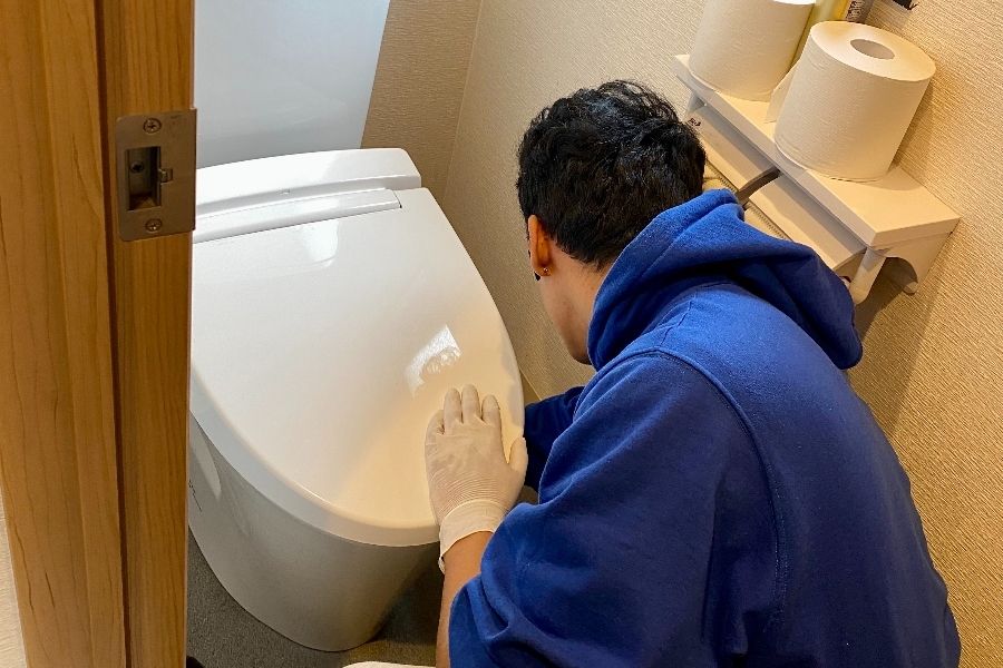 Não é necessária experiência/Procurando pessoas que gostem de limpar/Arrumar a cama e limpar a casa em um albergue em Asakusa