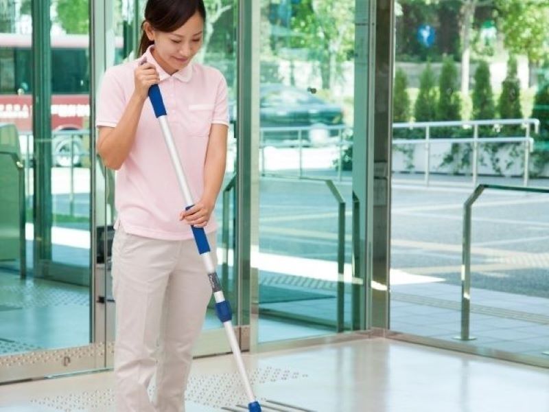 [Se você trabalhar de manhã cedo, seu salário por hora aumentará em 100 ienes] Recrutamento de funcionários de limpeza de escritórios