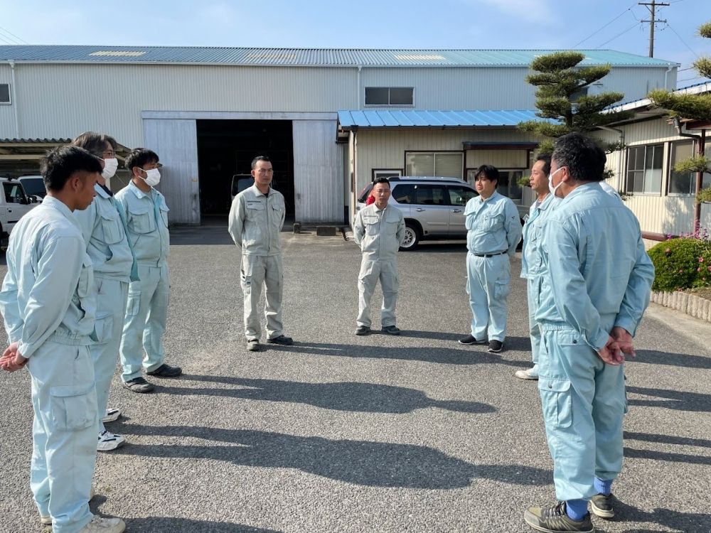 Recrutamento de trabalhadores em locais de engenharia civil