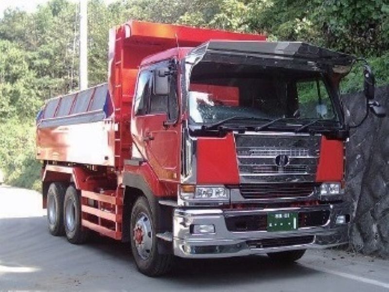 【大型ドライバー】大型免許を取って安定した環境で活躍しよう/寮があります