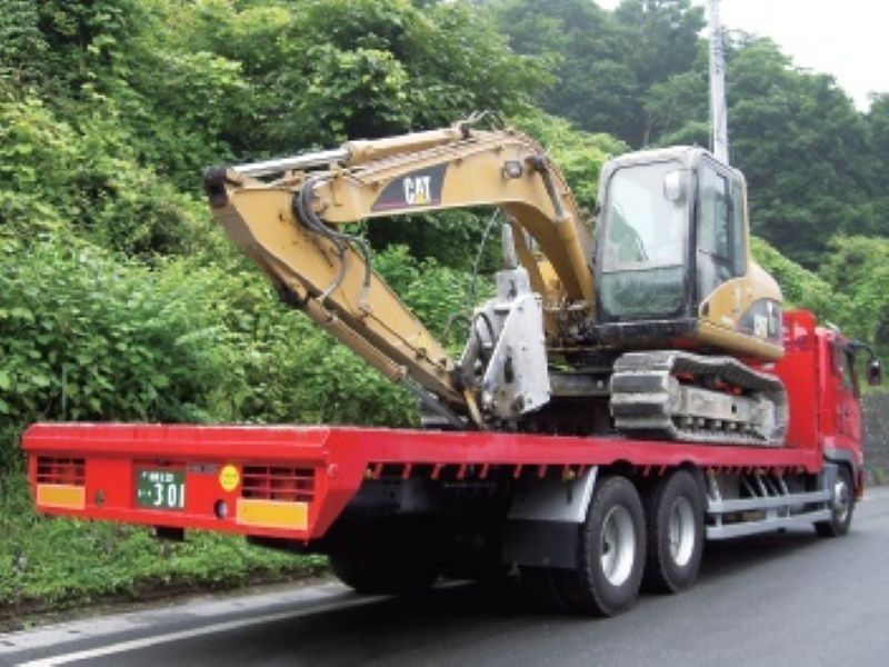 【大型ドライバー】大型免許を取って安定した環境で活躍しよう/寮があります