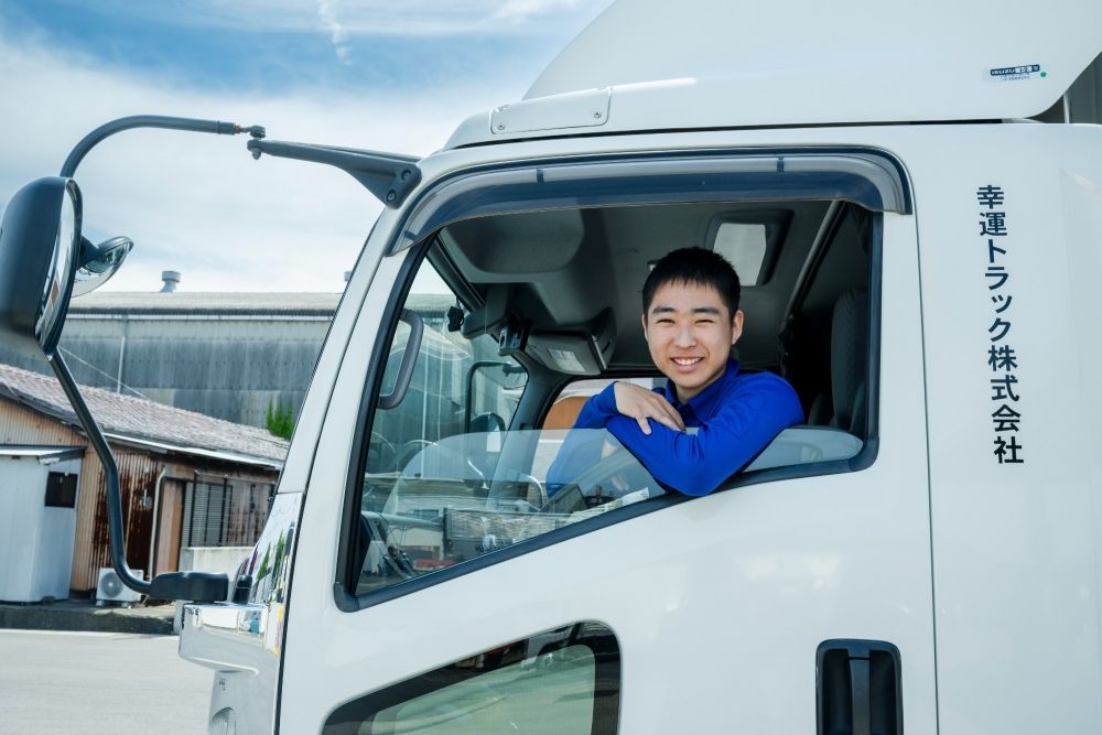 [중형 운전자] 월급 25만엔/상여금 연 2회/일본 전국에 점포 있음!