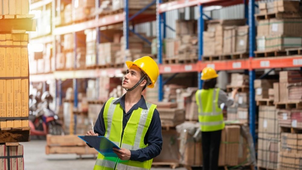 [Ageo-shi, Saitama-ken] É um trabalho trabalhando em um armazém ♪