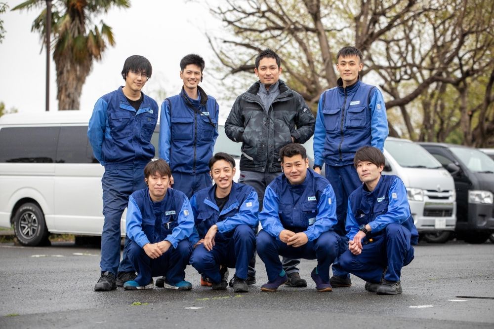 Equipe de manutenção de ar condicionado da Daikin Industries/funcionários em tempo integral contratados