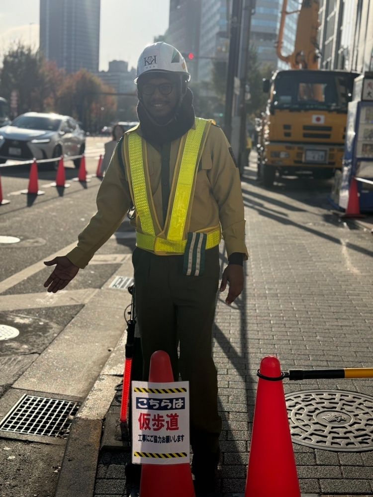 【交通誘導・警備】浅草で働く｜月4万円で寮にも住める｜給与前払いOK