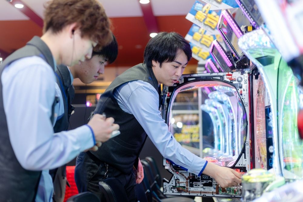 [Misawa-shi, pachinko parlor] There is a dormitory/simultaneous recruitment of cleaning staff/full-time employees/part-time jobs