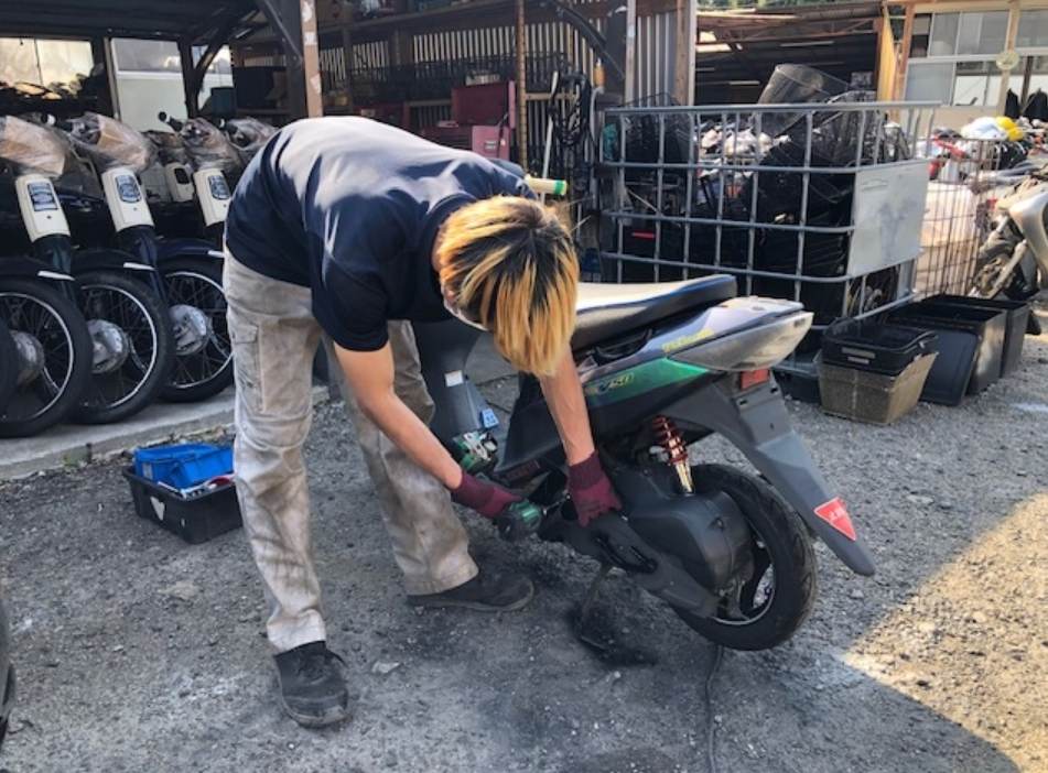 [Oportunidade com um salário por hora de 1.700 ienes!] Equipe de apoio à exportação de motocicletas usadas