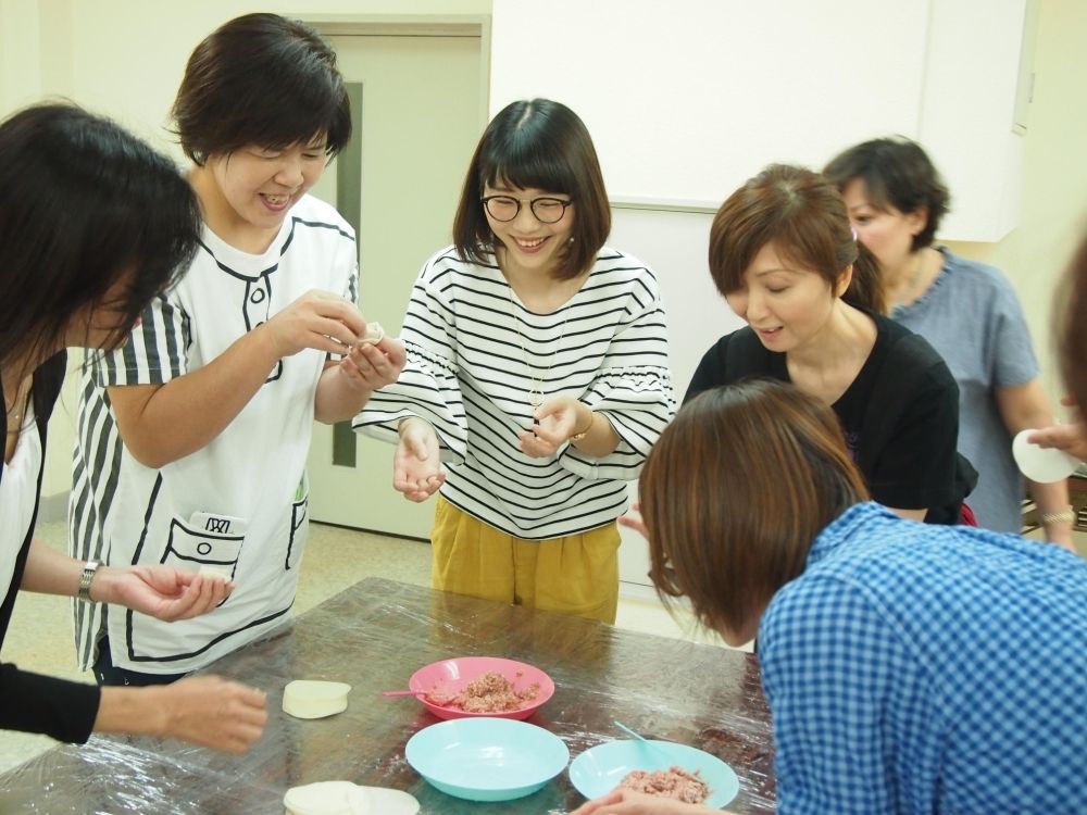 中国語講師 | 如果你认为这是一份适合你的工作，也有办法成为一名全职员工。