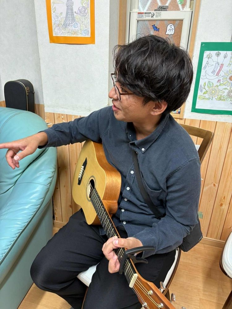 Se você tiver carteira de motorista, OK [Group Home Pick-up Driver & User Activity Support]