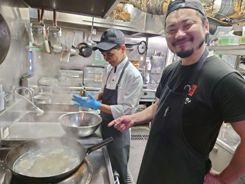 [도쿄 에비스역 바로 옆] 식음료 스탭/외국인 활동/인기 레스토랑 개발 급성장 기업