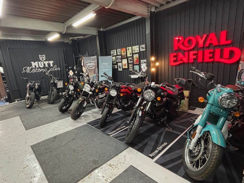 B【未経験OK/ボーナスあり/昇給あり/交通費支給】バイク整備のお仕事です