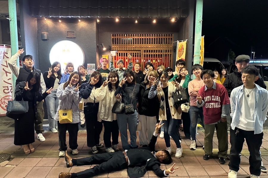 【鳥取駅北口店】月給30万円以上可能/住居サポートあり/アルバイトからスタート