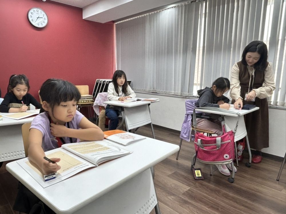 [Recruiting English Instructors] Preferential treatment for experienced people, international students welcome! English teacher jobs for elementary school students