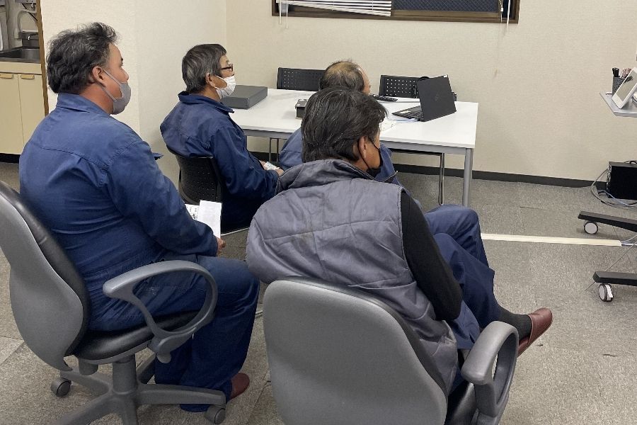 [Trabalho de limpeza de tanques] Dormitório disponível/suporte para aquisição de qualificações/início seguro da inexperiência