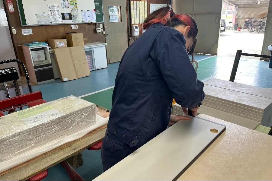 [家具制造] 外国人入学/提供工作津贴/提供午餐补贴/提供家庭津贴