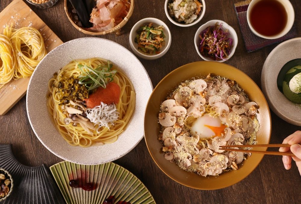 미경험도 환영합니다!주말 시간당 100엔 인상 및 무료 음식 제공!파스타가 맛있는 카페 스태프