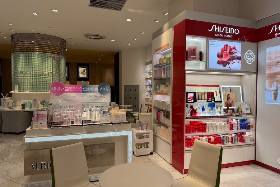 [뷰티 어드바이저] 교육 가능/급여 인상 보너스/고객 서비스 학습 가능