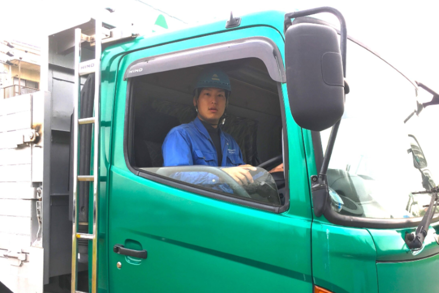 【正社員】大型トラックドライバー募集｜資源回収の仕事｜賞与年2回・手当充実