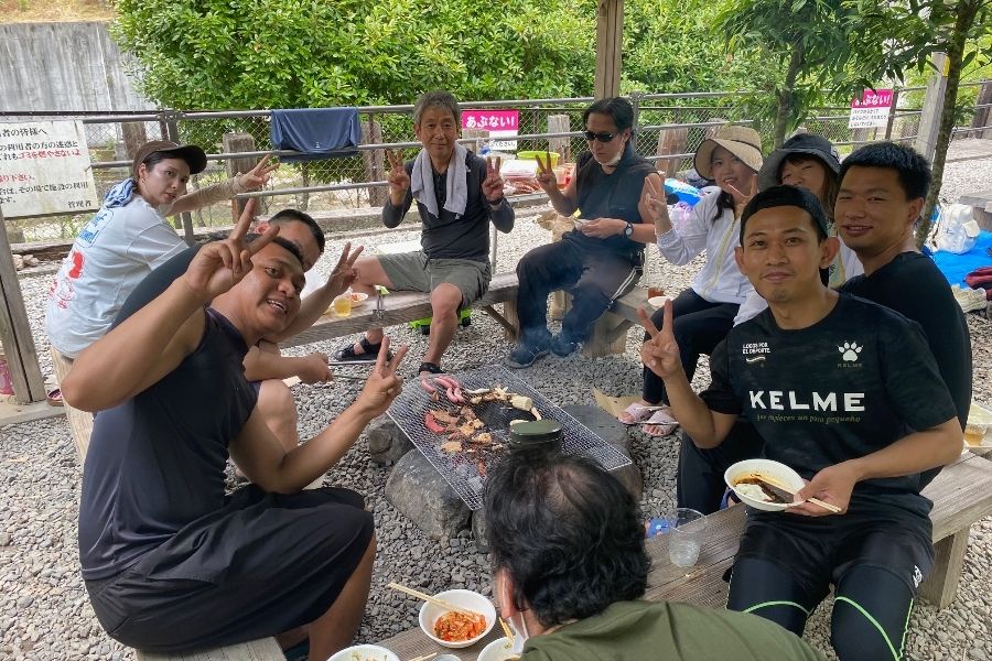 【金属部品の加工と製造のスタッフ】外国人活躍中/個室寮あり/完全週休二日制