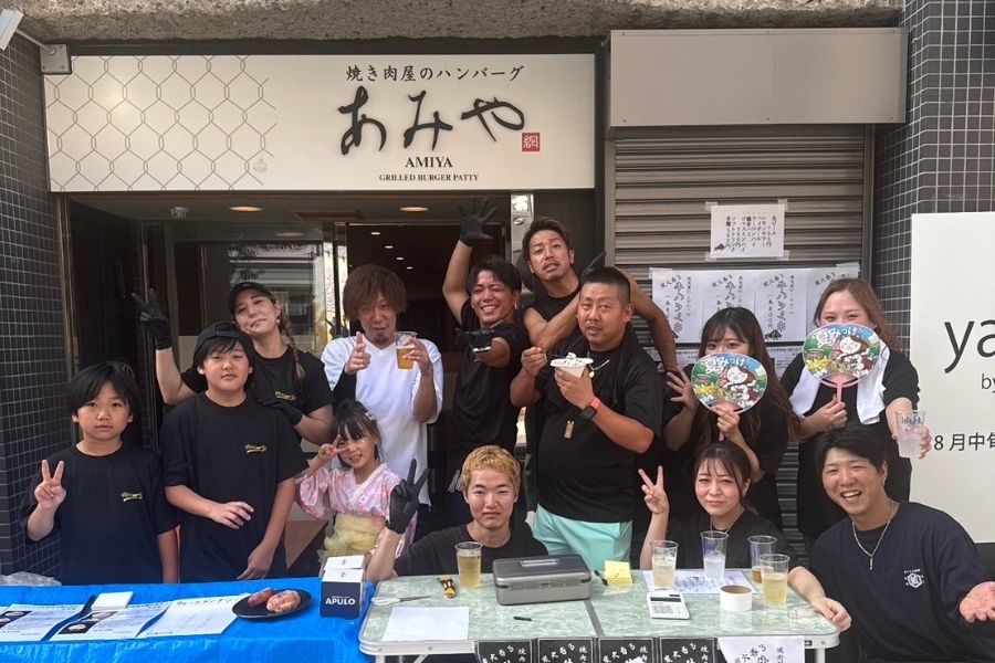 Lương theo giờ 1100 yên ~ ★ Cửa hàng đặc sản hamburger nướng than! Những người có thể nói tiếng Anh rất năng động!!