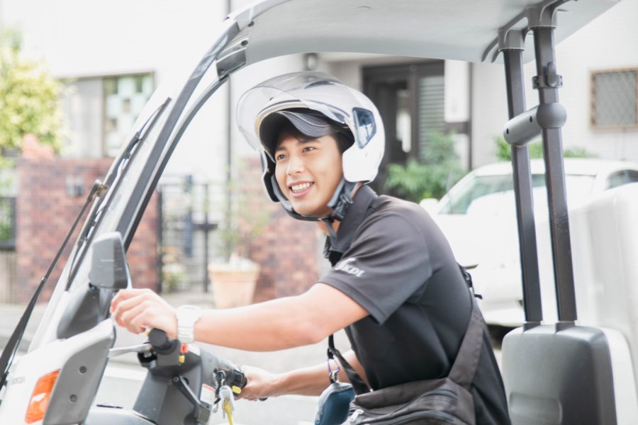 K Scythe: 배달 [높은 시간당 임금 1,250엔] 지붕이 있는 오토바이로 편안하게 배달