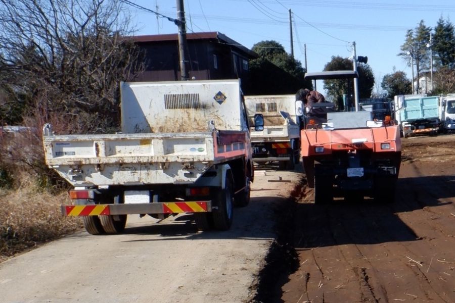 Jobs to fix roads and protect the city [work staff] inexperienced OK/meal support available!