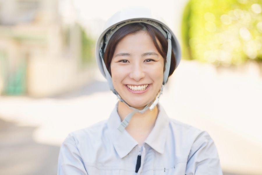 [Equipe de fabricação de peças de máquinas agrícolas] Seguro com foco na operação de robôs! ⇒ Residentes permanentes/residentes permanentes/cônjuges