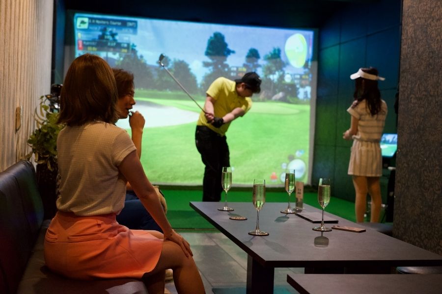 기온의 인기 실내 골프 & 바!일본어 일상 회화 레벨 필수!영어 대환영 ◎ 미경험자 환영