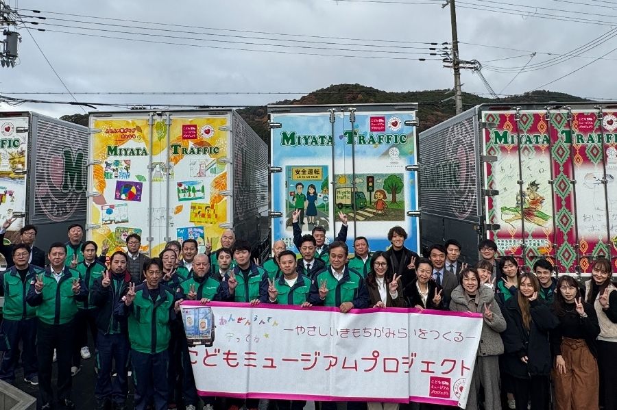 フォークリフト免許の所有者歓迎【倉庫リフト内作業】覚えやすい仕事/土日祝が休み！