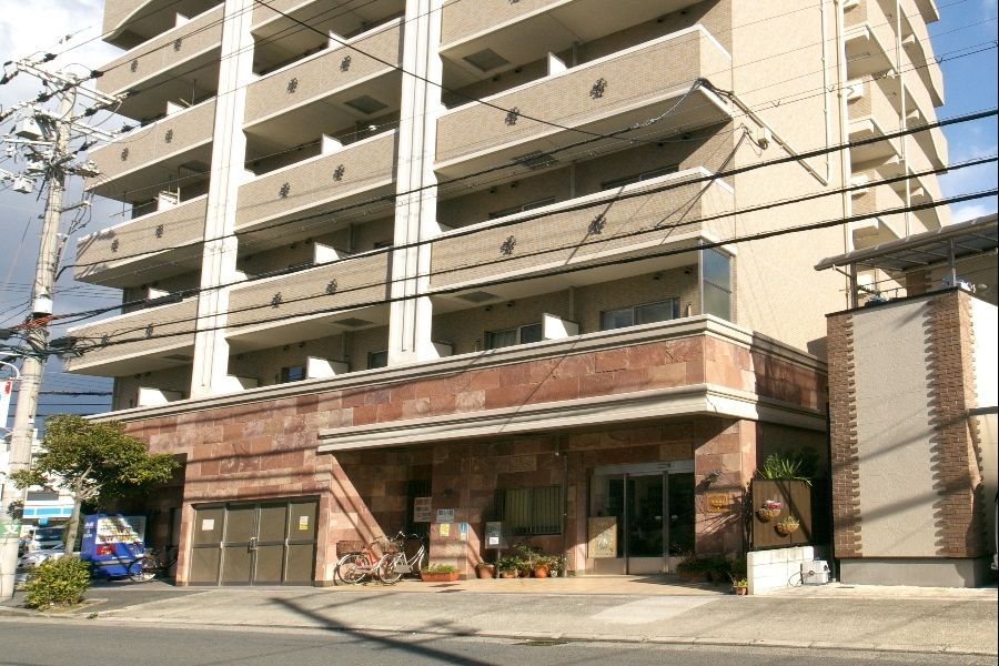 초임 사원 교육 자격을 활용할 수 있는 “베르거 히라노 미나미” 정규직 [시설의 간호 직원]