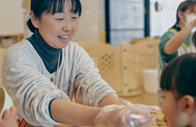 国际交流人员 [大阪/兼职工作] 一份奖励丰厚的工作，可以用英语扩大孩子的世界