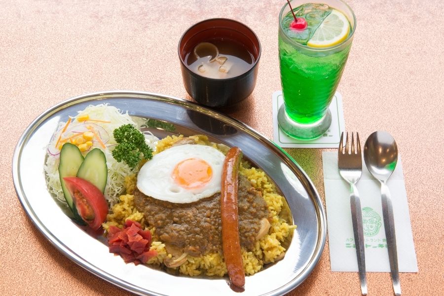 [Specific Skills 1 2, Others] Kitchen Staff Full-time Employee ☆ Close to the station! Makai free