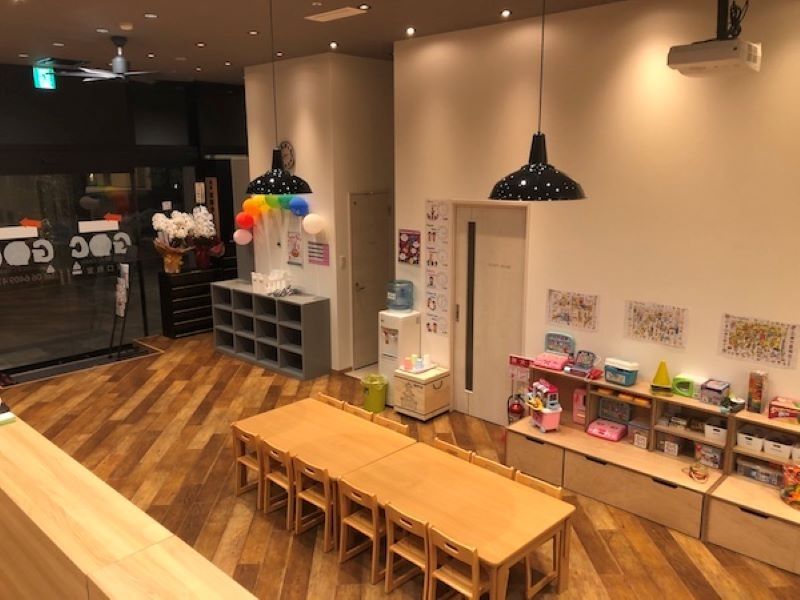 [Recruiting English speakers ♪] International students, housewives, and caretakers are welcome! English teacher jobs for kindergarten children and elementary school students