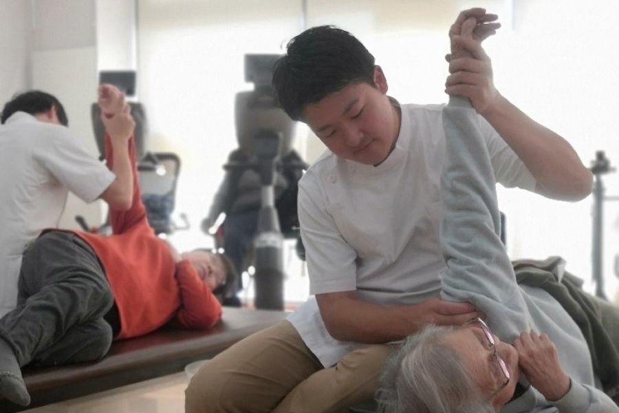 物理治疗师 [埼玉地区] 你为什么不在电视上介绍的日间康复服务机构工作