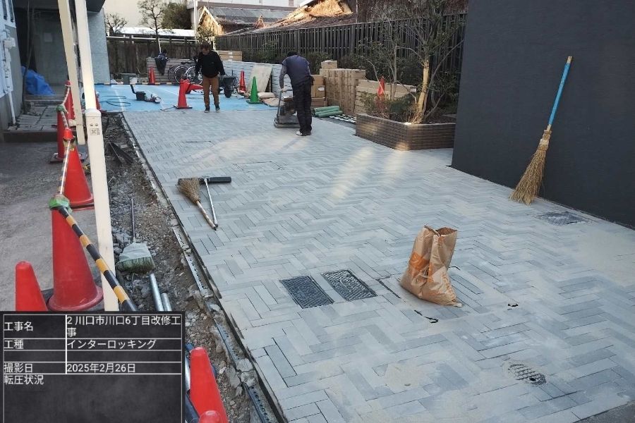 Looking for exterior construction craftsmen