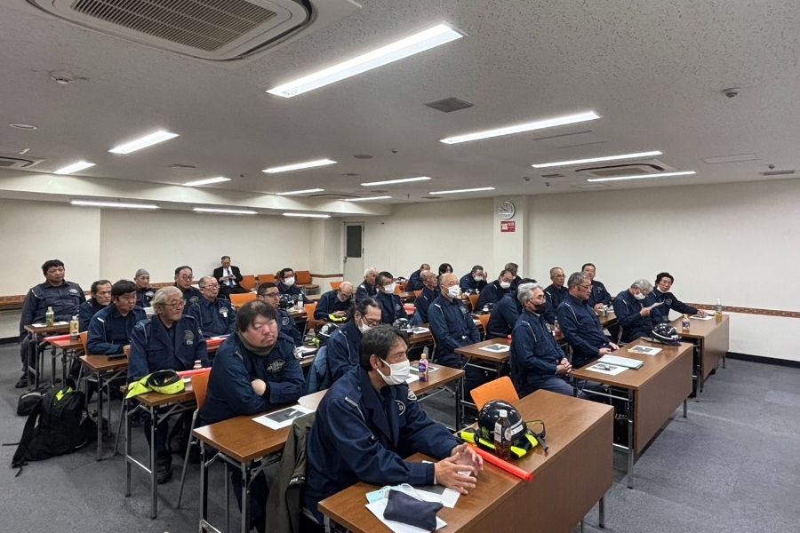 [无经验欢迎/外国人入学] 交通指导职位，日薪最高为14,300日元！