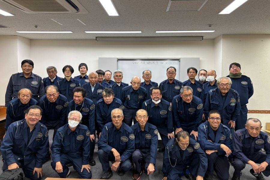 锦系町地区 [无经验欢迎/外国人入学] 交通指导日薪最高13,300日元！