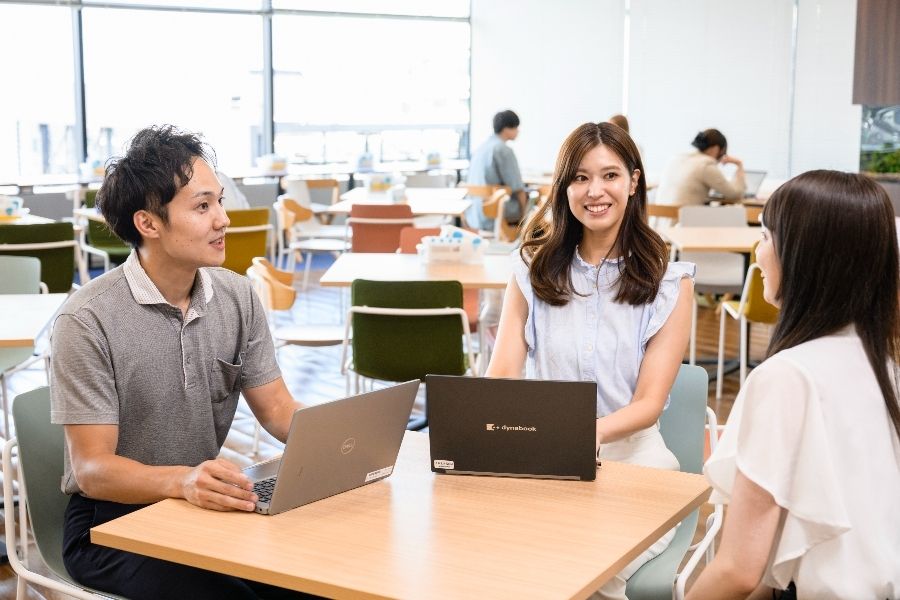 IT支持*在日本各地招聘*每年休假125天*即使是没有经验的申请也*提供宿舍系统