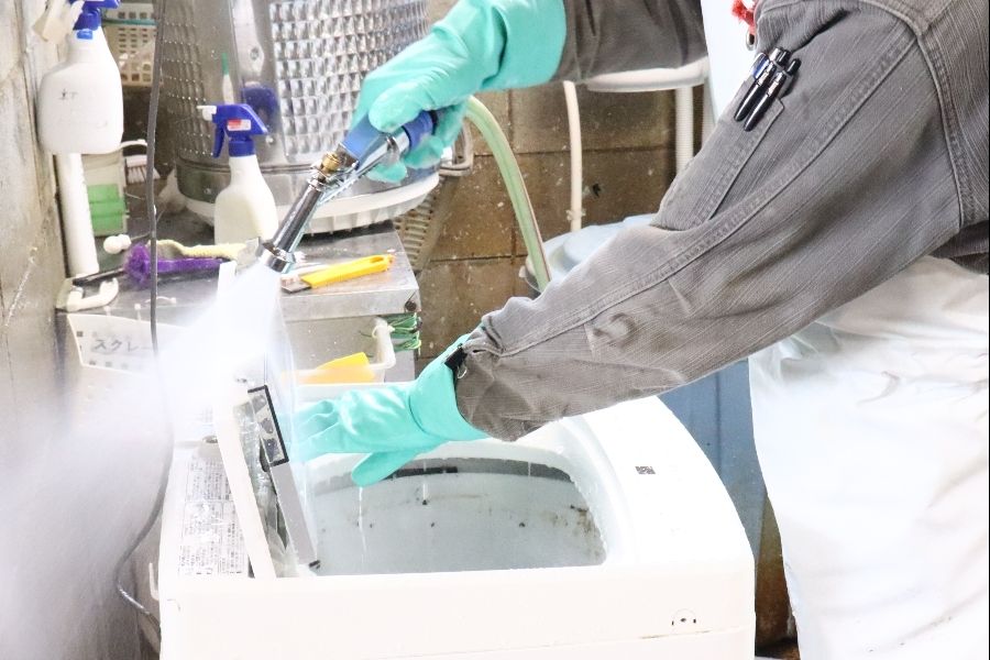 欢迎没有经验的 [家电清洁和组装人员] 穿着便衣工作/有全职员工