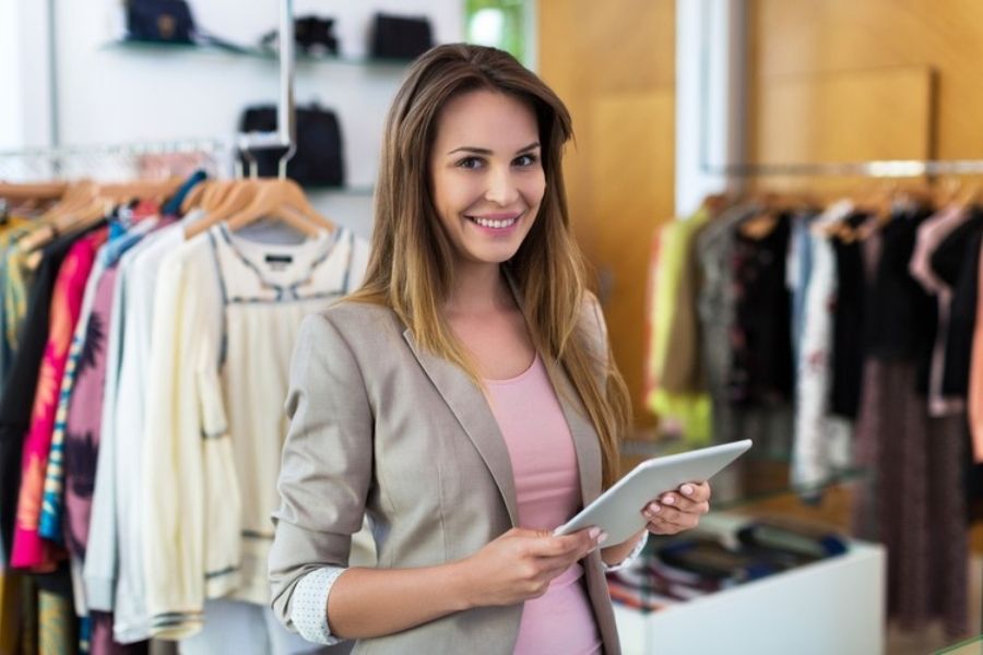 N1 dá as boas-vindas à renda anual [de vendas de roupas] de 2,5 milhões de ienes a 4,2 milhões de ienes