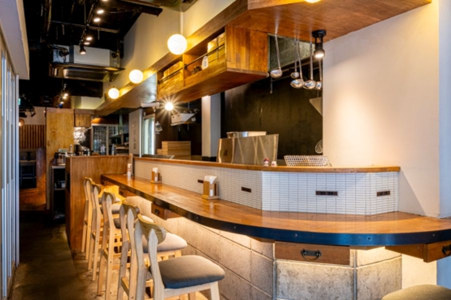 [新开张] 为京都市政厅前的汉堡店招募员工！