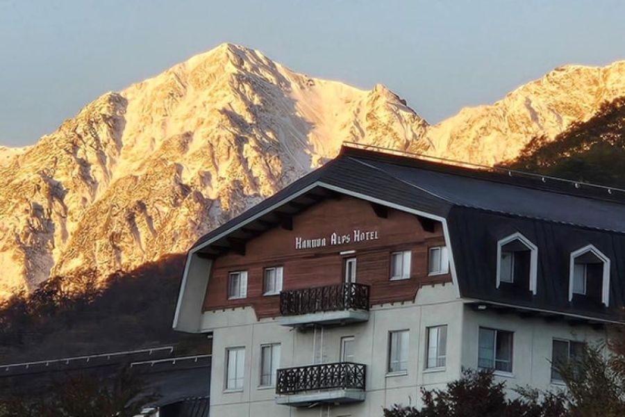 提供签证支持 [前台工作人员] 设备齐全的宿舍 @The 白马阿尔卑斯酒店