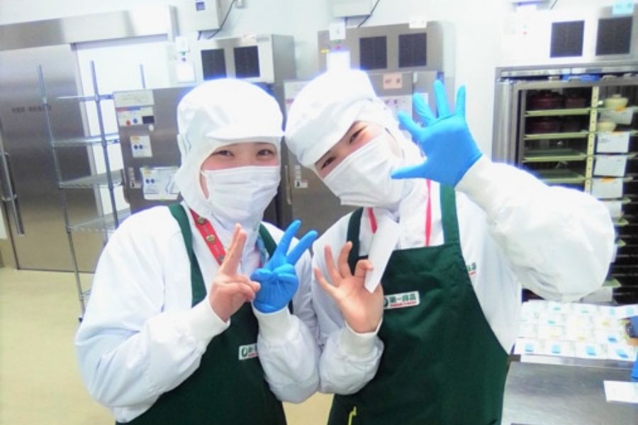 活跃的外国人 | 招聘烹饪/服务/清洁人员 | Makanai 可用 | 没有经验也可以