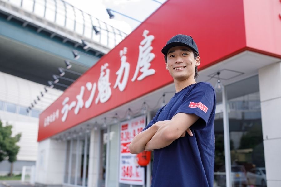 关西地区 [签证支持] 商店经理候选人·大厅·烹饪人员/公司房屋每月30,000日元OK